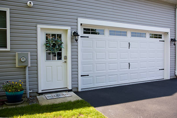 24/7 Emergency Garage Door Panel Replacement experts in Parker, AZ